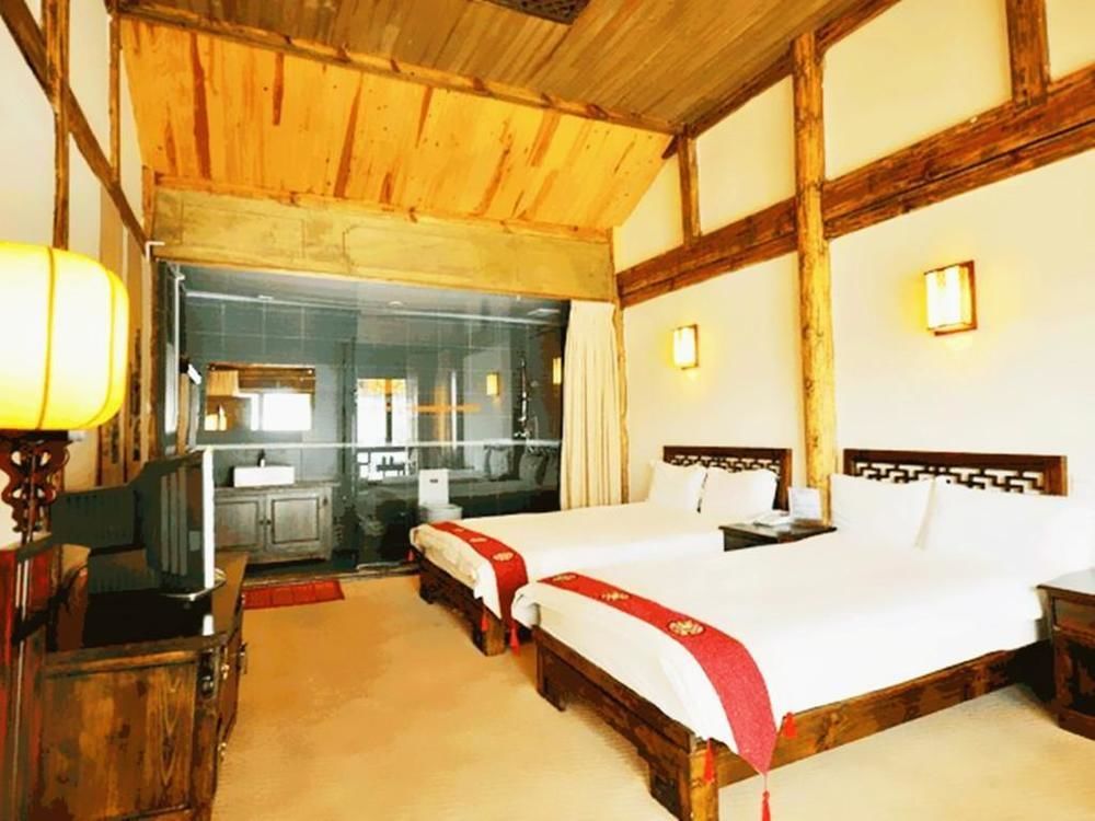 Golden Waterfront Inn Ліцзян Екстер'єр фото